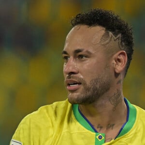 Neymar deu uma festa em um condomínio de luxo da cidade após a partida. Quem afirma é o perfil Garoto do Blog