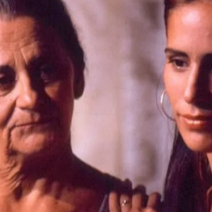 Em 'Mulheres de Areia', Isaura (Laura Cardoso) era cúmplice das maldades de Raquel (Gloria Pires)