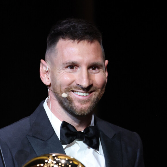 'O Messi deveria servir de exemplo aos jogadores brasileiros. O cara com 36 anos, campeão do mundo, com Bola de Ouro e tudo', escreveu Lula
