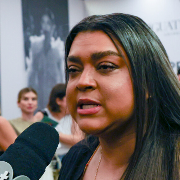 Preta Gil não fugiu de perguntas sobre a separação na São Paulo Fashion Week