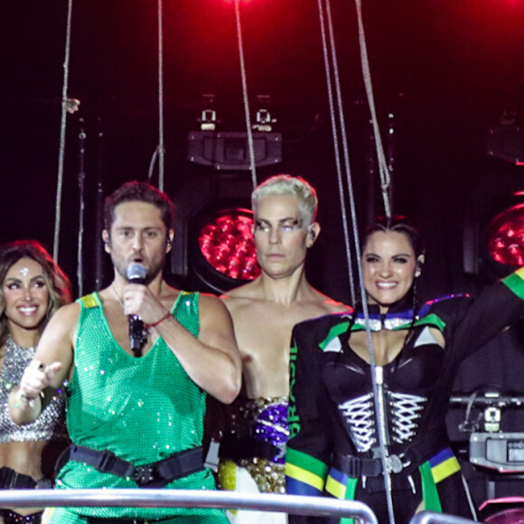 RBD no Brasil: parte do grupo usou as cores da bandeira brasileira no show