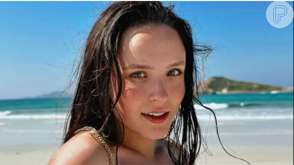 Larissa Manoela lamentou a morte da atriz Isis Freitas