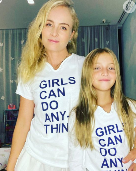 Angelica ama combinar looks com sua filha, Eva, incluindo T-shirt com mensagem empoderada