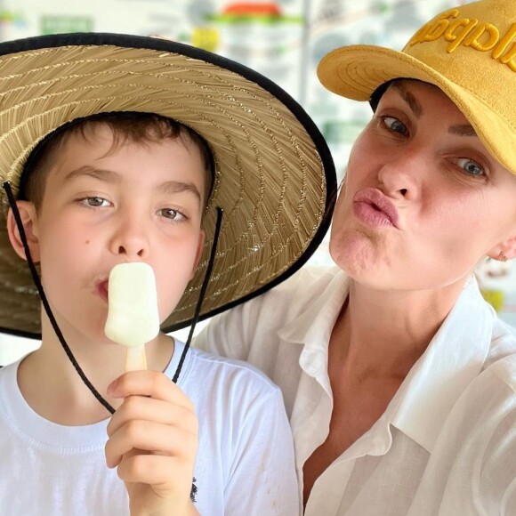Filho de Ana Hickmann em fotos com a mãe: 'Dias de sol virão para renovar as nossas energias'