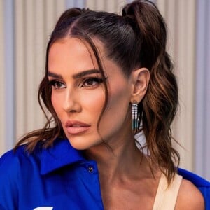 Deborah Secco contou que já flagrou o marido com outra só que não disse quem era