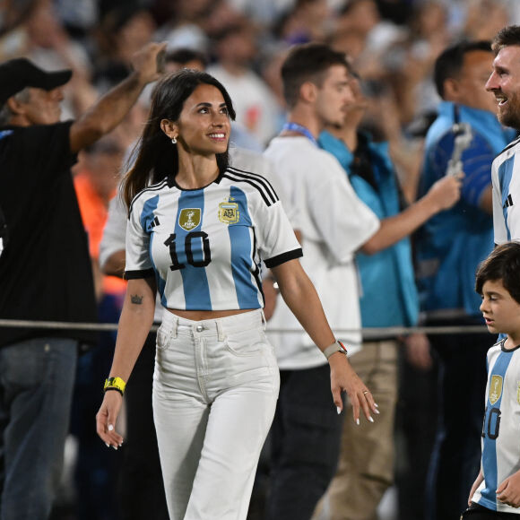 Messi também trocou foto do perfil das redes sociais após crise com Antonella