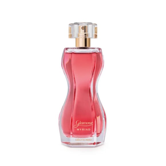 Um dos rótulos da linha Glamour, o Glamour Myriad é um perfume Floral Especiado