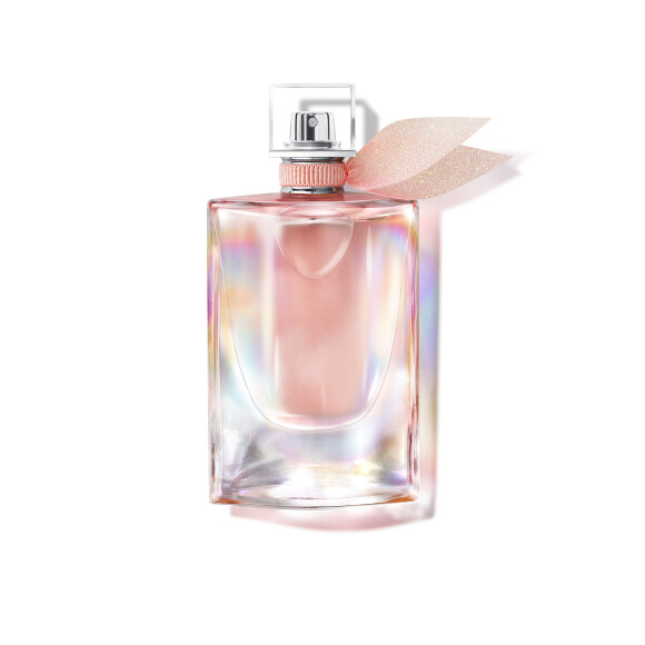 O perfume La Vie est Belle Soleil Cristal busca trazer notas mais leves e alegres que o tradicional