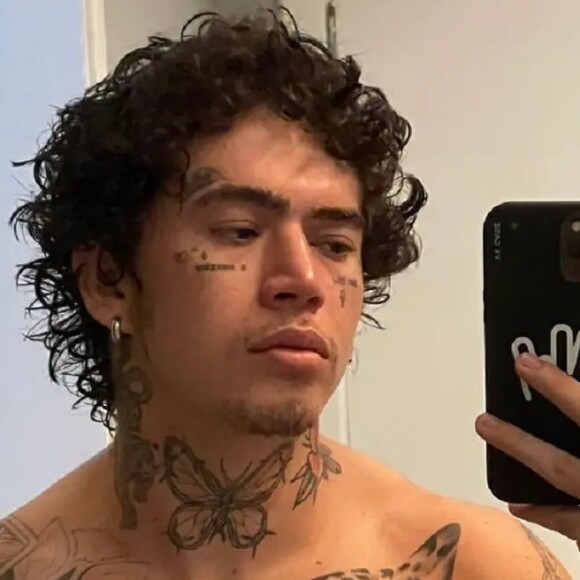Whindersson ameaçou colocar dono de página de fofoca na cadeia depois de fake news ocasionar morte de jovem inocente