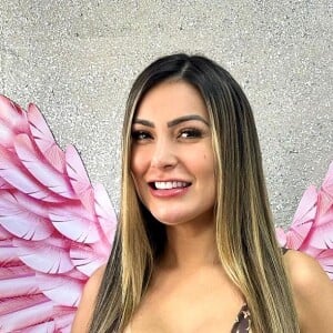 Andressa Urach: 'Foi uma escolha minha [a prostituição] e eu mudei a minha vida. Só que depois eu acabei doando tudo pra igreja e voltei à estaca zero'