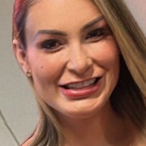 Filho de Andressa Urach revela quanto ganha para filmar vídeos pornôs da mãe