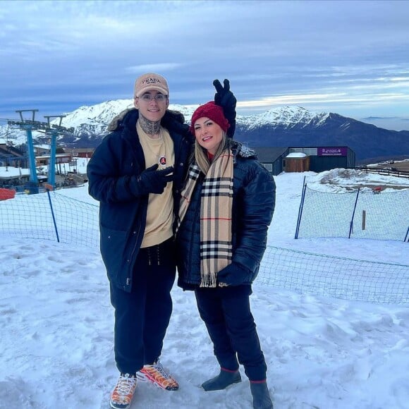 Filho de Andressa Urach, Arthur Urach, é quem grava seus vídeos eróticos