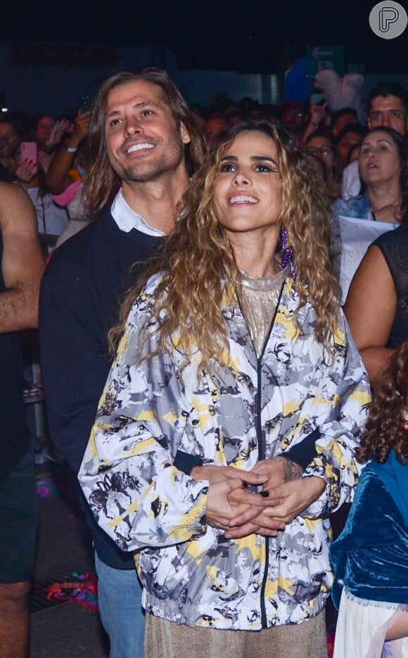 Wanessa Camargo e Dado Dolabella reataram o namoro após anos separados; fãs e admiradores da cantora criticaram esta volta