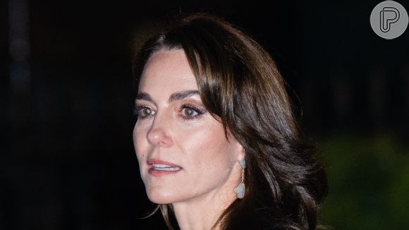 Estado de saúde de Kate Middleton vem à tona e mulher de Príncipe William ficará dois meses afastada após cirurgia