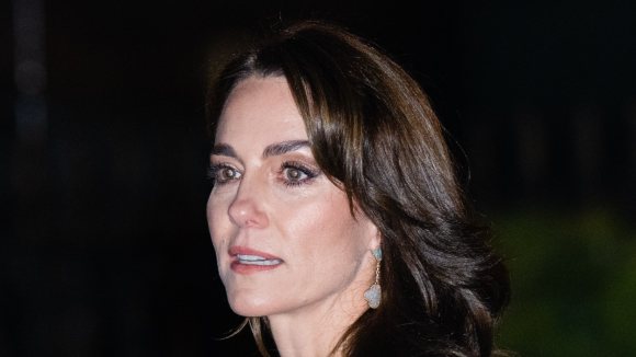 Estado de saúde de Kate Middleton vem à tona e mulher de Príncipe William ficará dois meses afastada após cirurgia