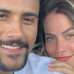 Beatriz Esquivel, namorada de Lucas Pizane, é natural de salvador e tem um filho de 4 anos