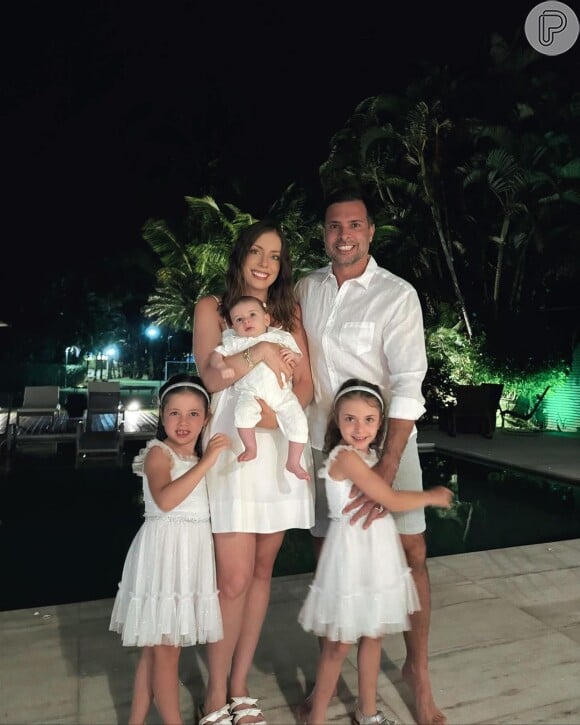 Filha de Roberto Justus, Fabiana Justus tem três filhos: Sienna e Chiara, nascidas em 12 de fevereiro de 2019, e Luigi, em 19 de agosto de 2023