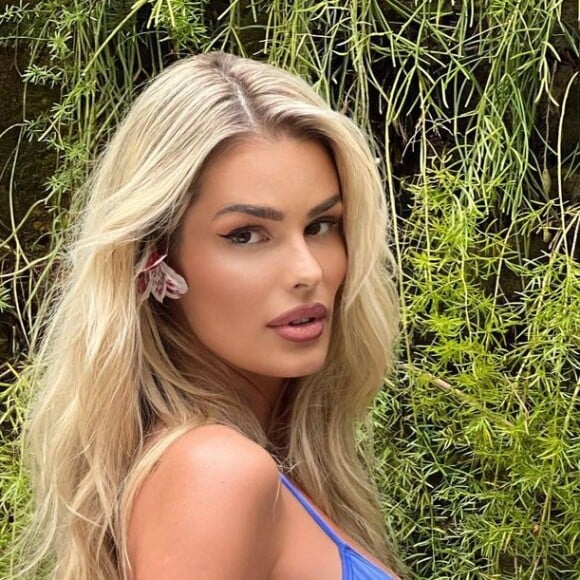 Treino de Yasmin Brunet tem foco no bumbum