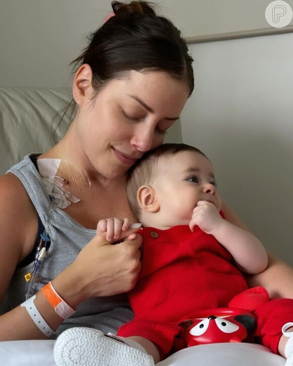 Filha de Roberto Justus, Fabiana Justus compartilhou vários momentos com os três filhos, na primeira visita deles após a influencer ser diagnosticada com leucemia
