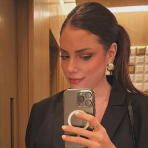 Em tratamento contra um câncer, Fabiana Justus se emocionou ao receber apoio de Diogo Nogueira: 'Sua música está me dando muita força'