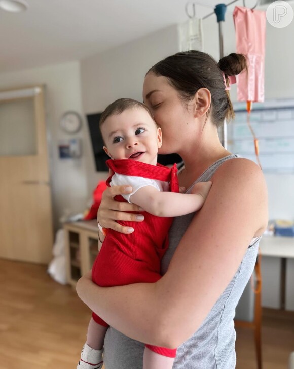 Fabiana Justus foi diagnosticada com leucemia e, por isso, precisou interromper a amamentação do filho mais novo, Luigi, de 5 meses