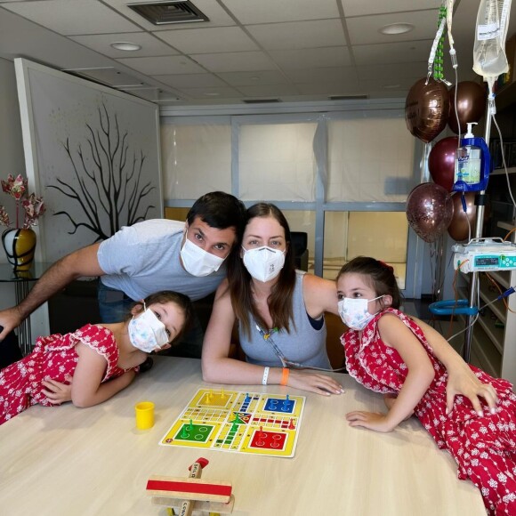 Com leucemia, Fabiana Justus foi visitada pelas filhas e pelo marido no começo desta semana em hospital de São Paulo