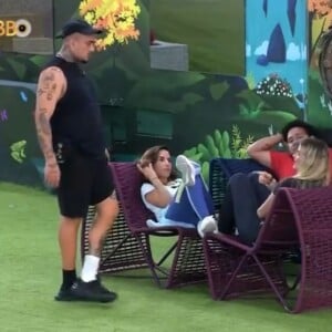 'BBB 24': Wanessa Camargo ironiza Davi, após brother ficar a madrugada no Big Fone