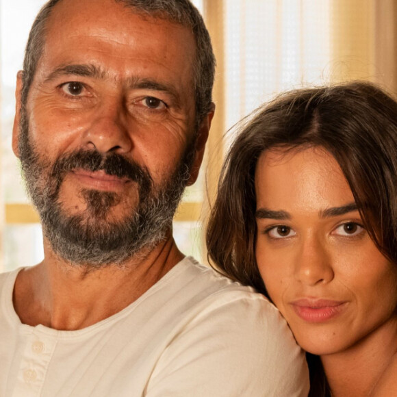 Na novela 'Renascer', José Inocêncio (Marcos Palmeira) foge de Mariana (Theresa Fonseca) após a jovem se insinuar para fazer sexo com ele. A cena irá ao ar no capítulo desta sexta, 9.