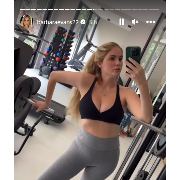 "Quando eu puder fazer o meu geral, vou entrar na faca mesmo", disse Bárbara Evans, revelando que vai fazer todas as plásticas que puder