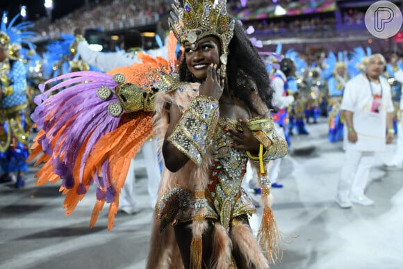 A rainha da Beija-Flor é Lorena Raíssa: ela é a musa mais jovem no posto do Carnaval do Rio de Janeiro