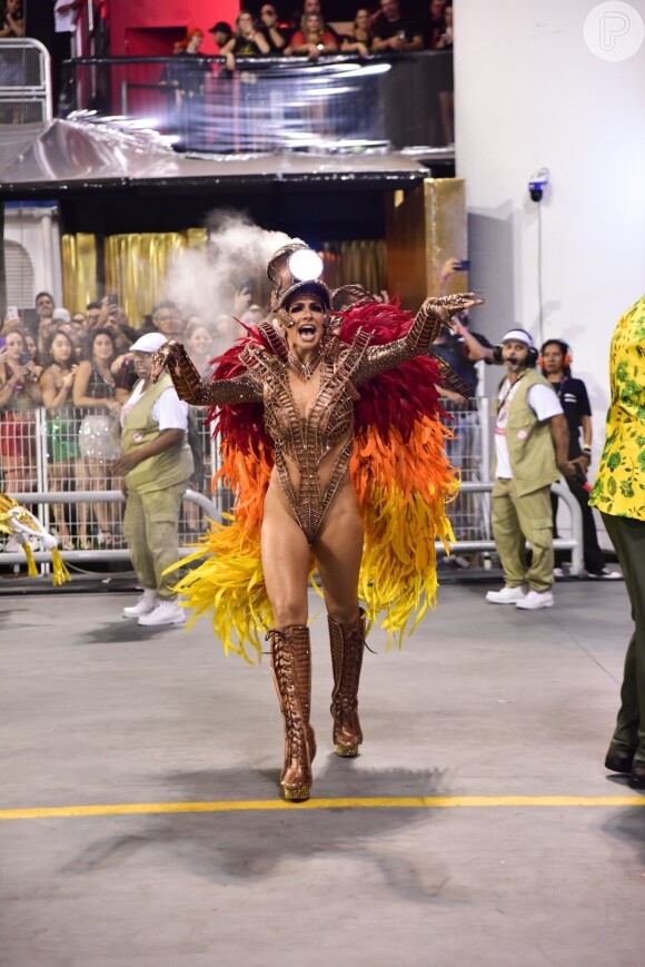Mocidade Alegre bicampeã do carnaval de São Paulo; escola teve Aline Oliveira como sua rainha de bateria