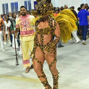 Paolla Oliveira entregou que quando usava a cabeça de onça no desfile do carnaval 2024 não conseguia ver quase nada à sua frente