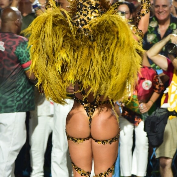 Paolla Oliveira após críticas sobre o corpo real fez um desabafo e citou transformação