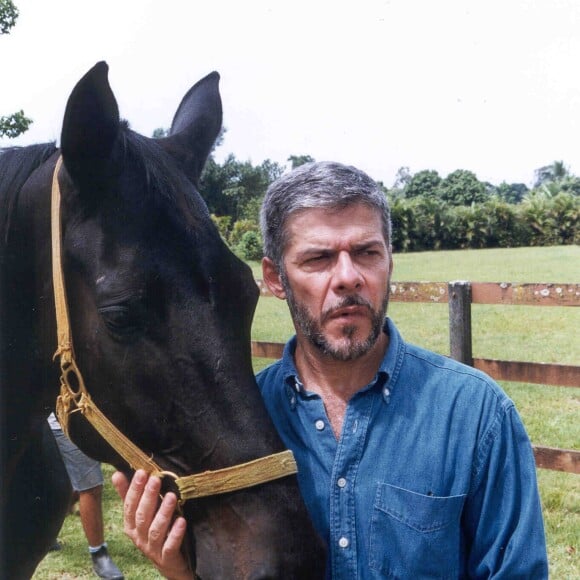 José Mayer interpretou na Globo personagens marcantes como o Pedro de 'Laços de Família' em 2000