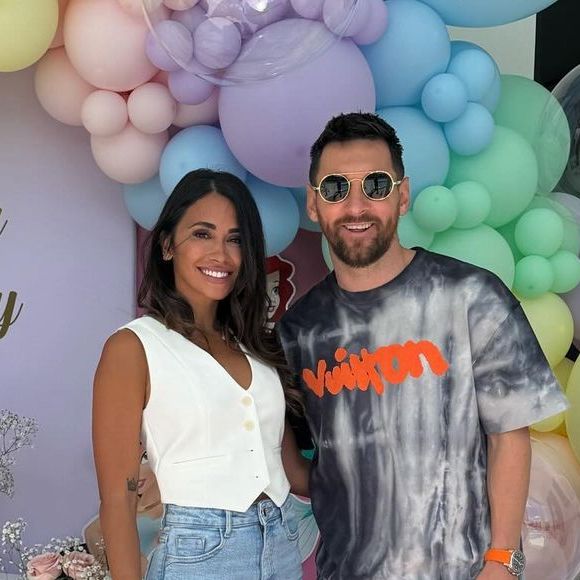 Mulher de Lionel Messi, Antonela Roccuzzo completou 36 anos de vida nesta segunda-feira (26)