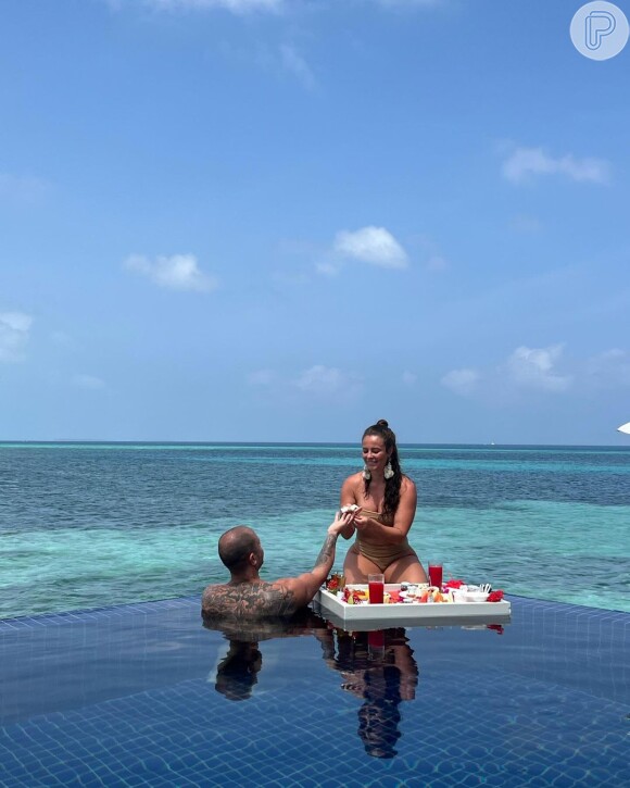 Paolla Oliveira e Diogo Nogueira estão passando alguns dias de férias em Maldivas, um dos destinos mais cobiçados do mundo