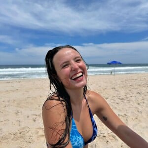 Larissa Manoela foi muito elogiada pelo sorriso no Instagram