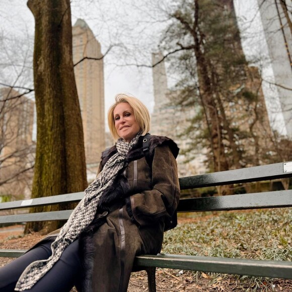 Ana Maria Braga publicou suas últimas fotos no Central Park, em Nova York