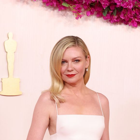 Oscar 2024: Kirsten Dunst veste Gucci