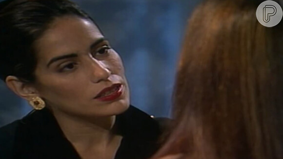 Em 'Mulheres de Areia', Ruth e Raquel (ambas Gloria Píres) tem um último encontro repleto de troca de farpas.