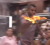 'BBB 24': Davi é criticado por jogar panela em chamas dentro da torneira