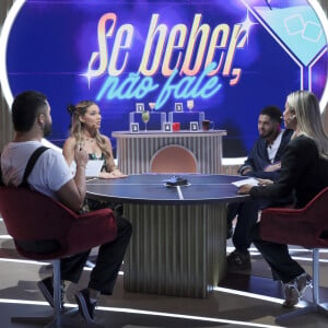 Virgínia no SBT! Novo programa da TV de Silvio Santos terá quadros como 'Se Beber, Não Fale' (foto), onde convidados poderão ou não responder perguntas íntimas
