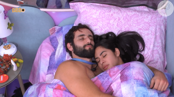 Matteus e Isabelle vivem clima de romance no 'BBB 24'