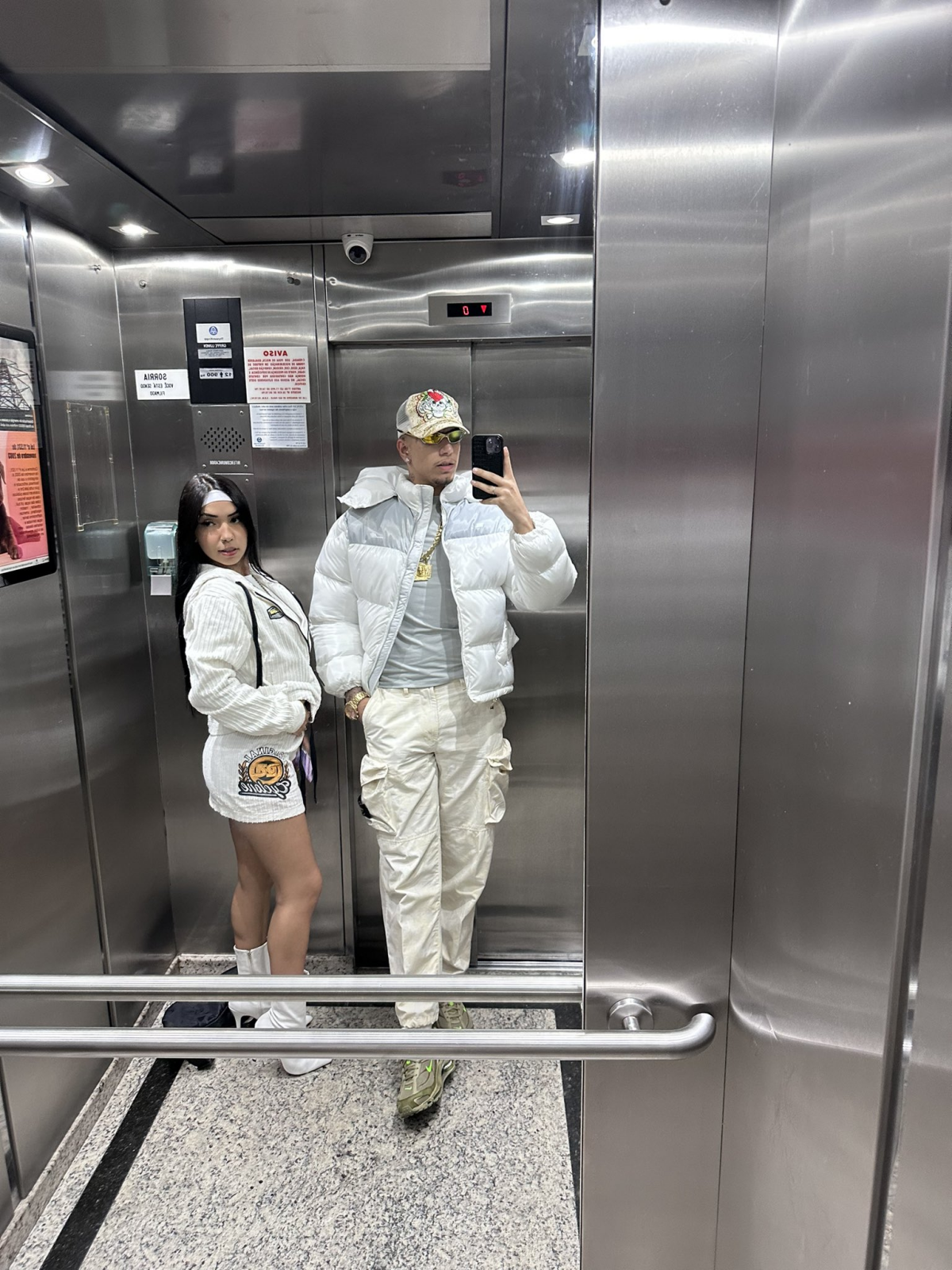Foto: Rapper Veigh pediu Giovana Dib oficialmente em namoro em cima do ...