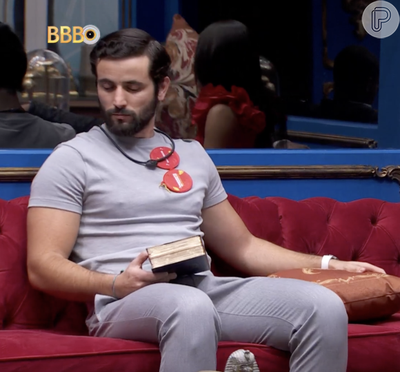 Look de Matteus para a final do 'BBB 24' é prateado, assim como o dos últimos vencedores do reality