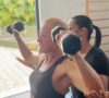 Xuxa, além da corda, fez exercícios com halteres no vídeo compartilhado