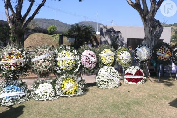 Corpo de Anderson Leonardo foi velado em um cemitério na Zona Oeste do Rio de Janeiro