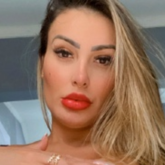 Andressa Urach faz vídeos pornôs desde o ano passado