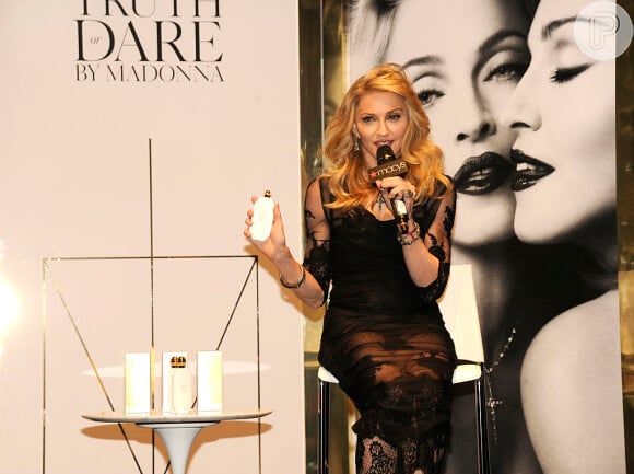 O perfume Truth or Dare de Madonna rapidamente se tornou um dos maiores sucessos