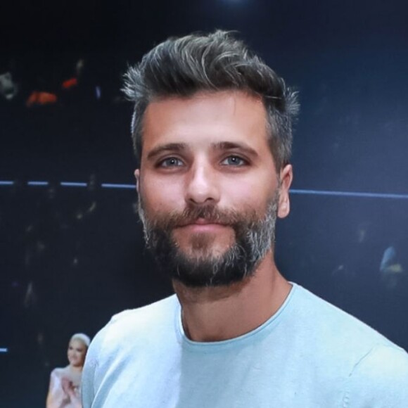 Bruno Gagliasso, após perder 24 kg para filme, revela quanto está pesando no momento
